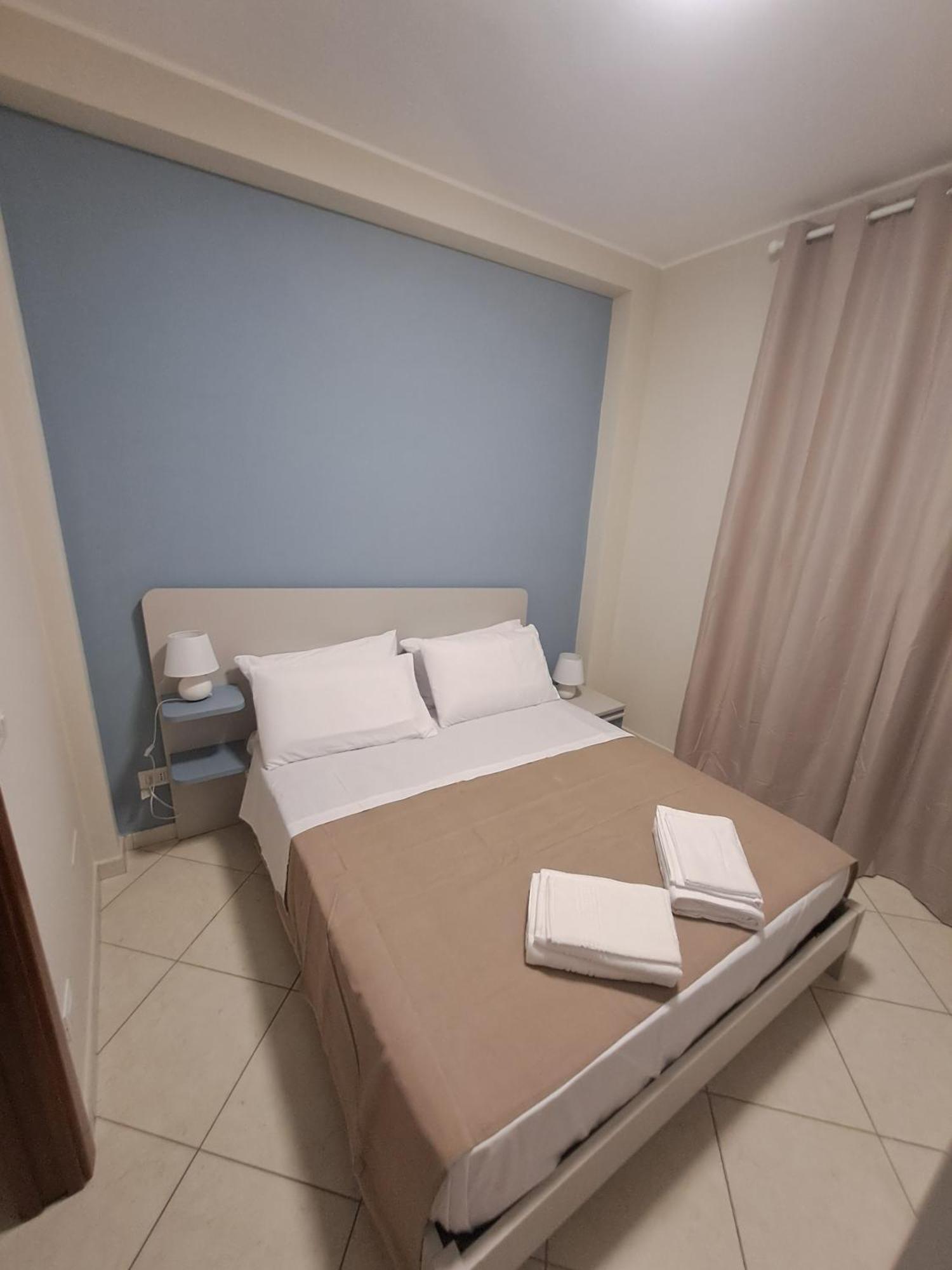 Affitta Camere Gold Барлетта Экстерьер фото